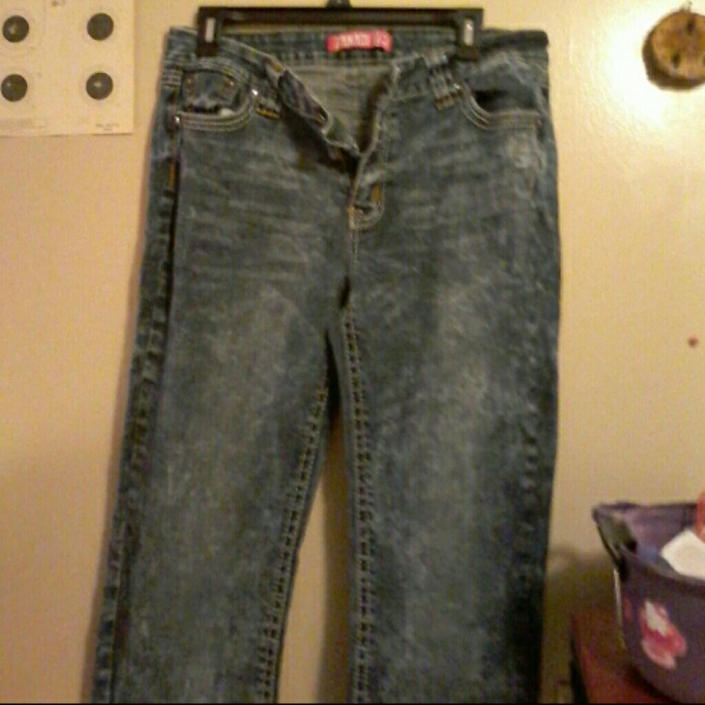 1 Pair of Womens size 12 Sana Di Jeans